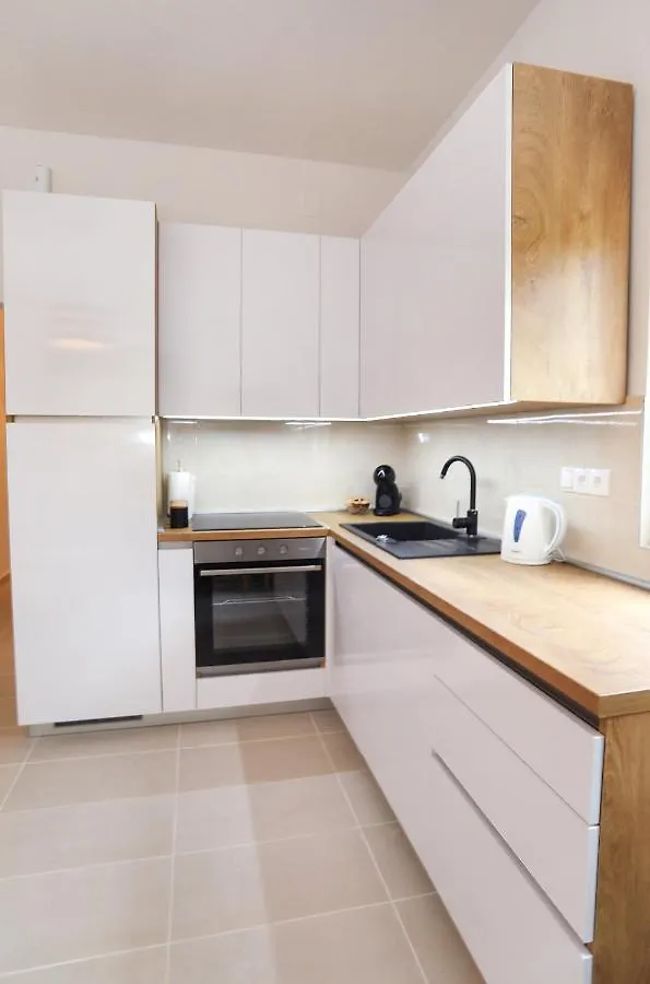 Mika Appartement Kaštela 0*,