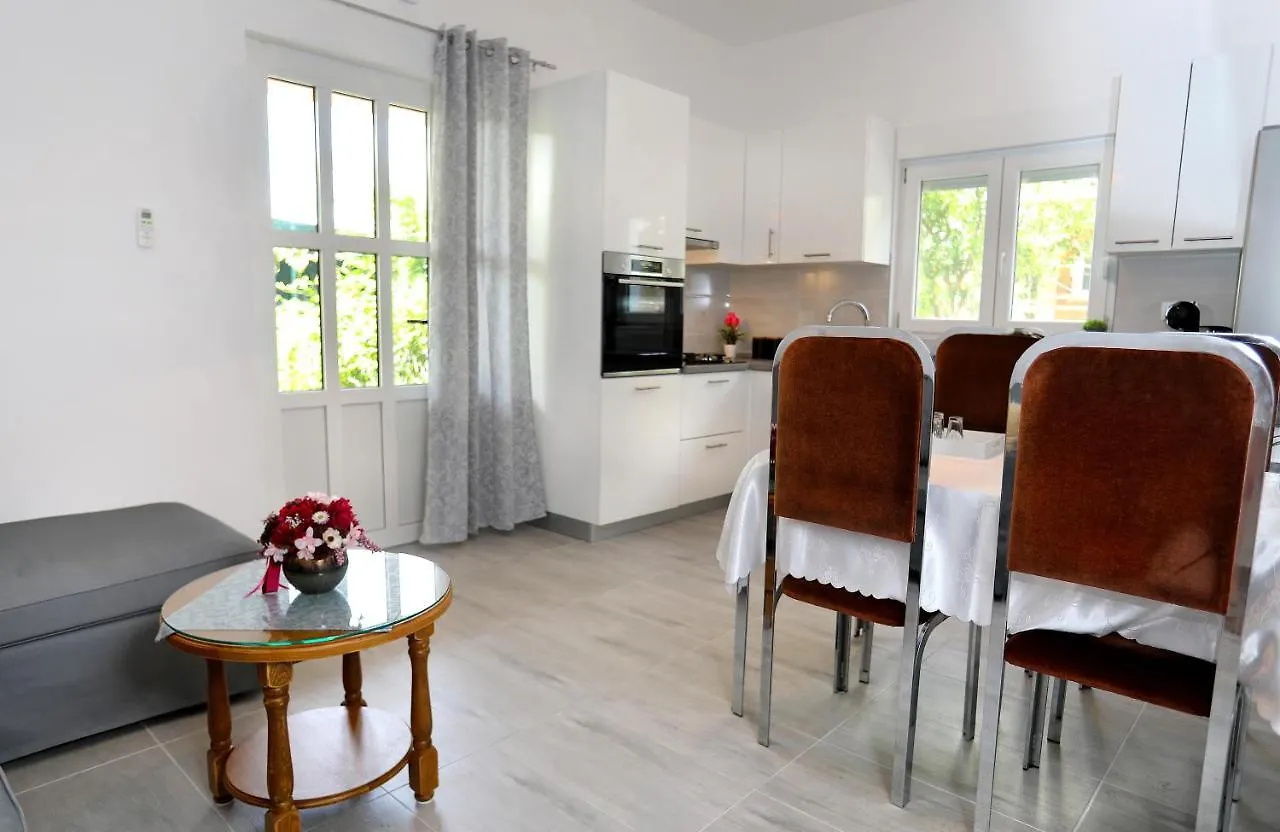 Mika Apartment Kastela